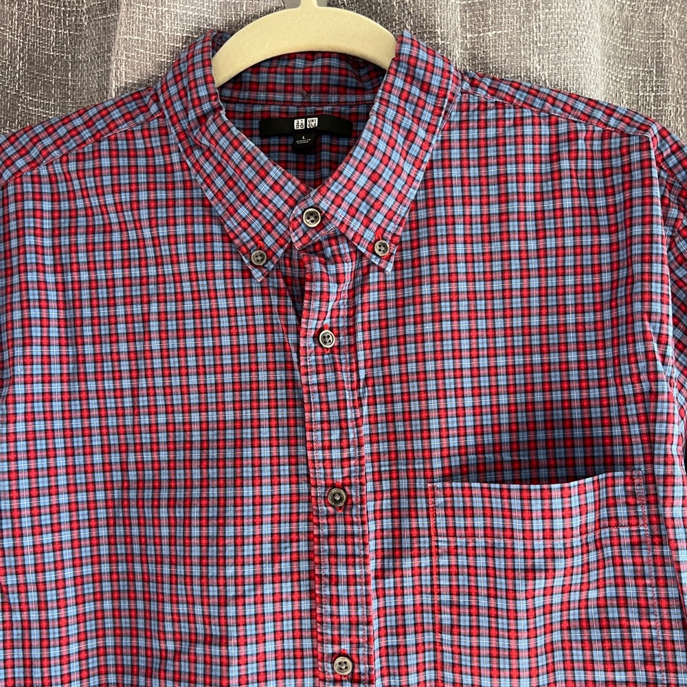 Uniqlo - Men’s red & blue plaid long sleeve button down shirt - size Large - Picture 6 of 12